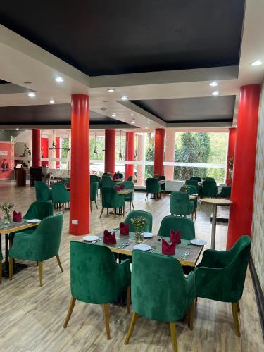 Restaurant, West Wood Hotel Nairobi in Nairobi