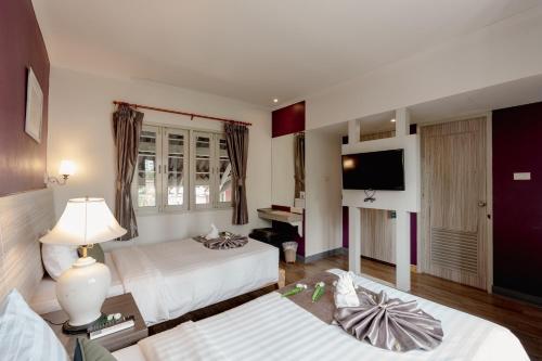 room detail thumbnail 0