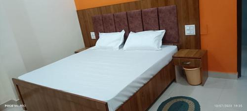Shri ji homestay — other in Gali Number 24, Rishīkesh India, 249137