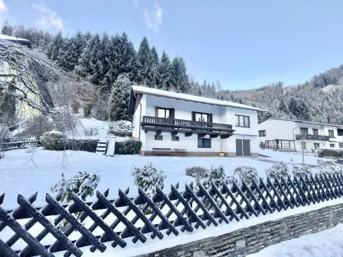 Forestside Raceway Hideaway in Oberweg, Österreich