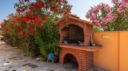 Villa Jasminka by Villas Guide - image 5