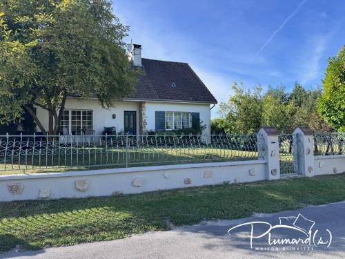 A szálláshely kívülről, Plumards, maison d'invités proche Abbaye (Plumards, maison d'invites proche Abbaye) in Argoules