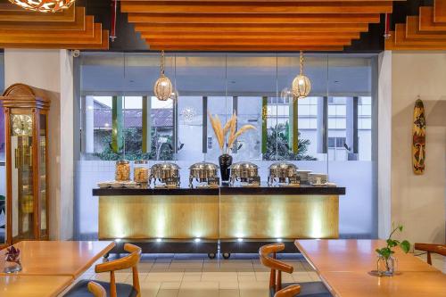 Ravintola, Asyana Pemuda Jakarta  in Rawamangun