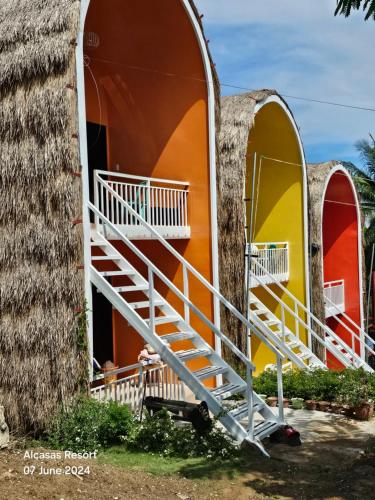 Alcasas Resort