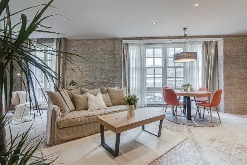 2 bedrooms, 3 beds