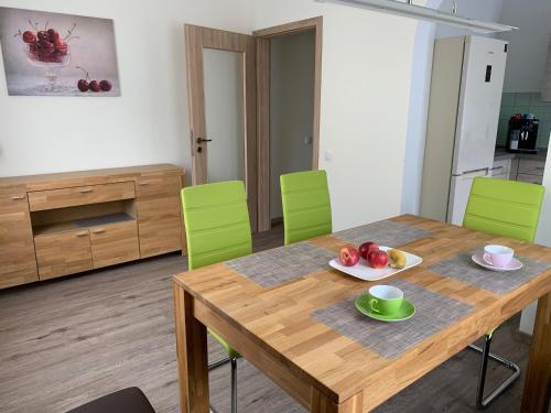 Große Ferienwohnung mit Balkon in Sankt Martin, Pfalz in Sankt Martin