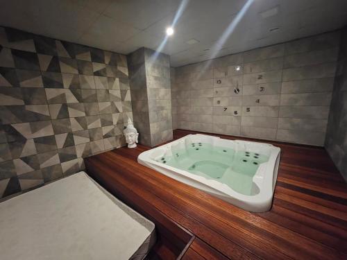 Spa, O'clock bed & SPA in 布爾加斯市中心