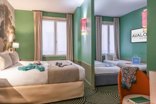 room detail thumbnail 1