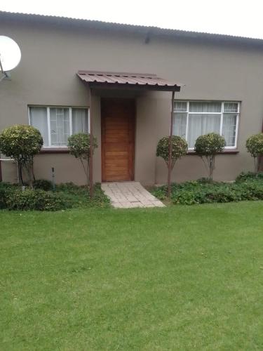 Estancia Overnight Accommodation in Petrus Steyn