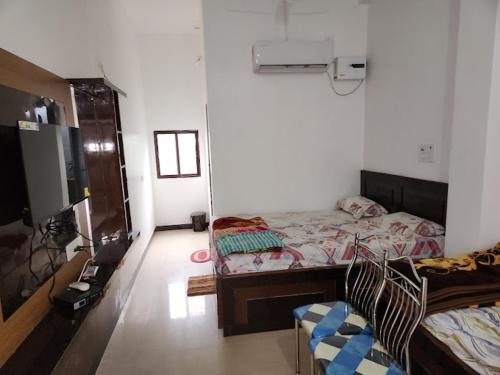 Om Hotel & Lodge in Jhargram