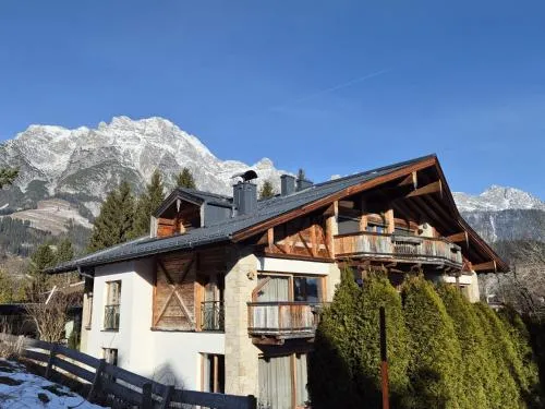 Mountain Lodge Leogang- Modernes Alpen Apartment, Balkon, Bergblick, Kamin, Sauna in Leogang, Österreich