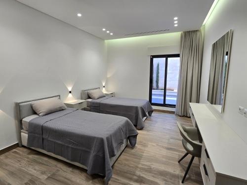 Family-Friendly 2 bedrooms spacious apartment - image 12