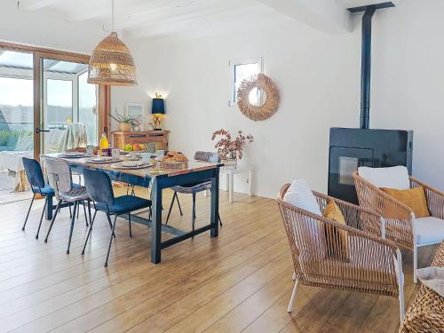 Holiday Home Le Clozic by Interhome in Locquirec ciems