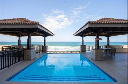 3 Bed Beachfront apartment in Westbrook, south of Ballito – khách sạn tại Westbrook