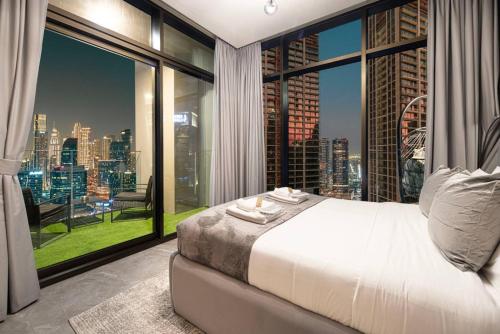 High Rise Premium 2BR apt PS5 Burj Khalifa view. - image 14