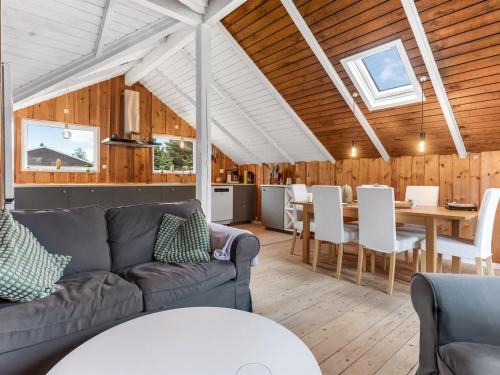 Holiday Home Lycka - 700m from the sea by Interhome in Vaeggerlose