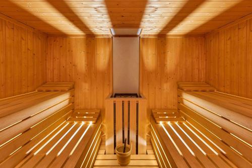 Sauna, Grifone Dolomiti Resort in Livinallongo