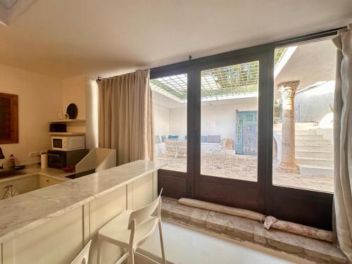 Hedi Turki Studio B&B with Pool , Sidi Bou Saïd (Hedi Turki Studio B&B with Pool , Sidi Bou Said) in Sidi Bouzid