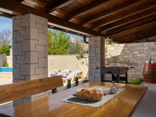 Holiday Home Butković by Interhome (Holiday Home Butkovic by Interhome) in Butkovici