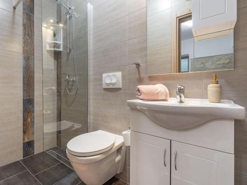Holiday Home Butković by Interhome (Holiday Home Butkovic by Interhome) in Butkovici