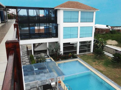 Peldbaseins, La Bocana de Quiximies Hotel in Kodžimjesa