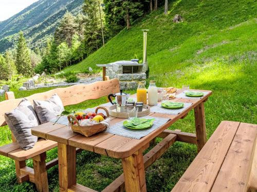 Chalet La Granda by Interhome in Montagne