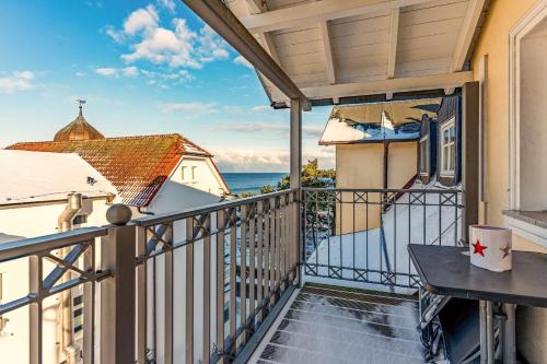 Fewo-Nordlicht-in-Binz-2-Raum-bis-4-Pers-Direkt-am-Strand-Meerblick-Aufzug-Wallbox-Hund in Ostseebad Binz