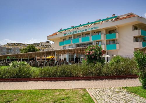 Valeri Beach Hotel - image 4