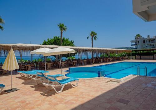 Valeri Beach Hotel - image 10
