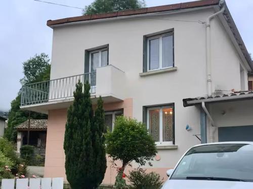 2 bedrooms, 4 beds