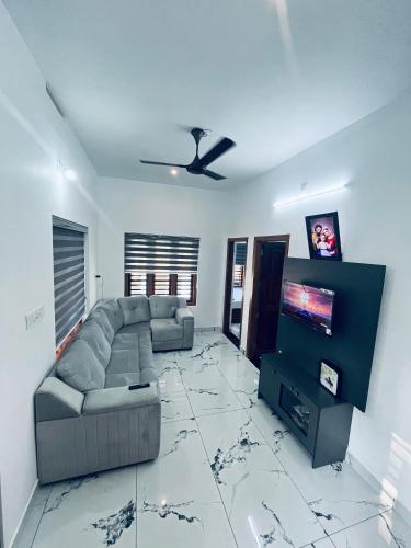 Stay loop in Cherambadi