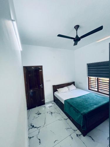 Stay loop in Cherambadi