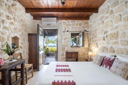Yiannis Retreat in Itanos