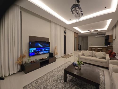 Sea Wind Chalet in Tiwi