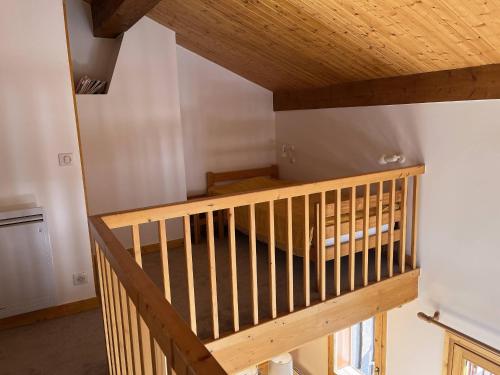 Appartement 3 étoiles à Méribel : 4 chambres, balcon, proche pistes - FR-1-355-49 (Appartement 3 etoiles a Meribel : 4 chambres, balcon, proche pistes - FR-1-355-49) in Meribel