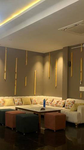 Julie farms 2 O in รามสิงห์ปุระ