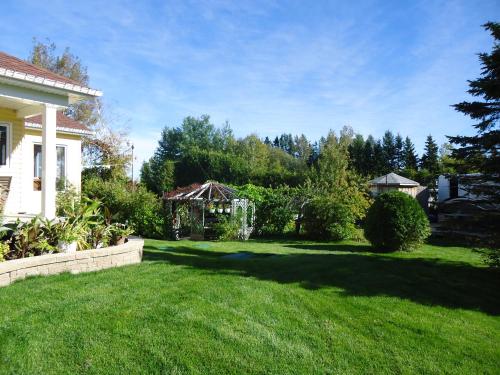 สวน, Domaine sur une plage in เซนต์ เฟลิเชี่ยน