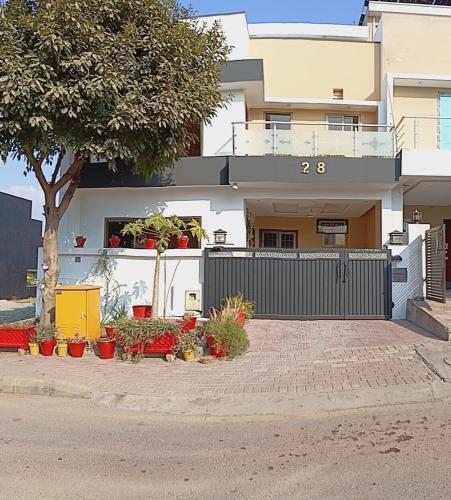 Haven Lodge Islamabad by Haven Holiday Homes - 3BR Entire Family Home - image 4