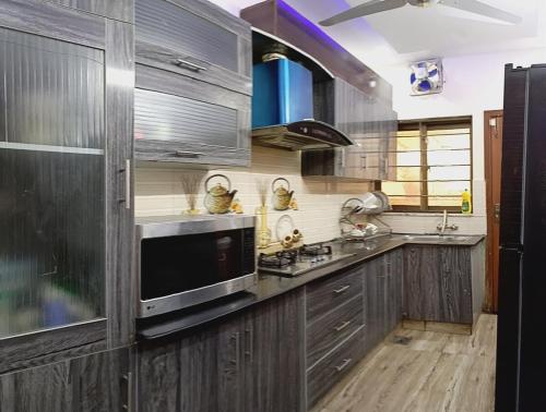 Haven Lodge Islamabad by Haven Holiday Homes - 3BR Entire Family Home - image 2