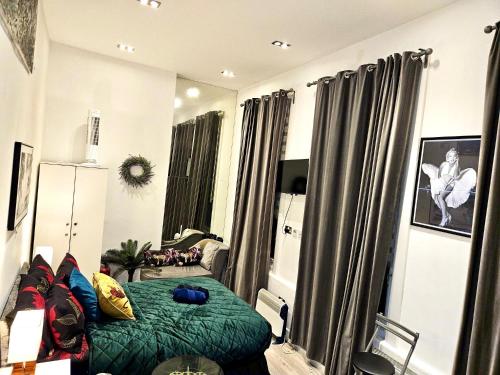 Easy Stay - Near Regents Park & Paddington London - image 2