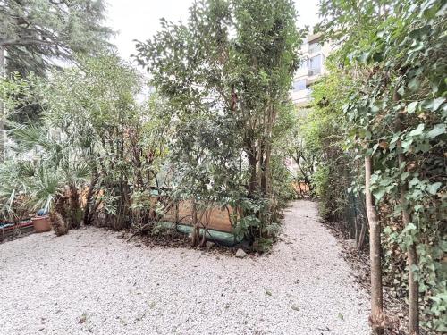 Cannes one bedroom apartment - 8D1 - image 2