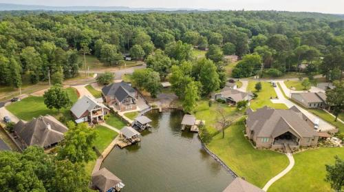 Pilot's Cove Lake House – khách sạn tại Rockwell