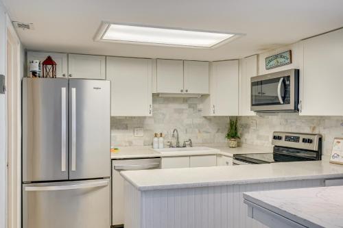 Panama City Beachfront Condo Near Pier Park! - image 33