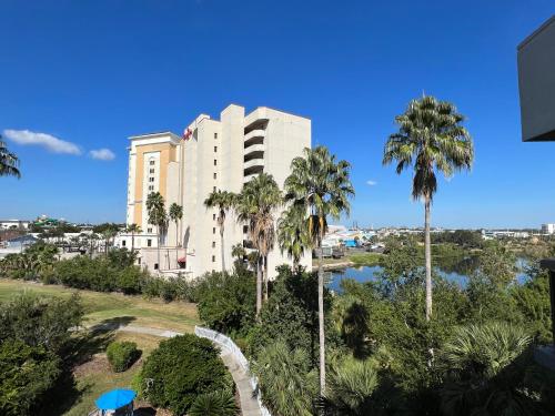 15 - Amazing Vulcano Bay - Universal View 2