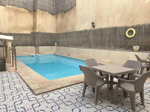 Swimming pool, Hotel Mezri in Monastir