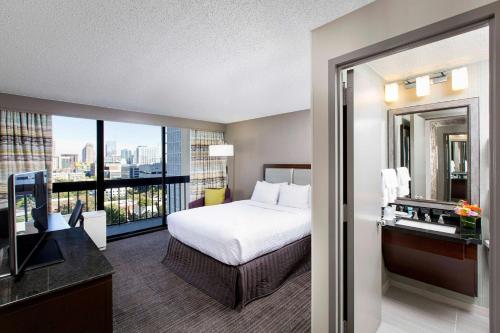 Crowne Plaza Atlanta Midtown an IHG Hotel - image 6