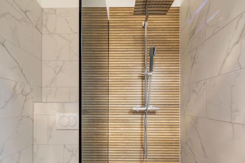 Ultra central - Stylish - Balcony - AC - image 5