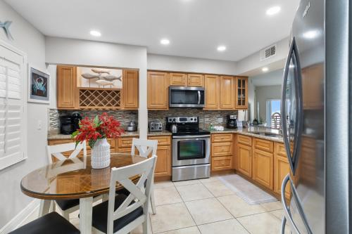 203 Crimson Condos - image 6