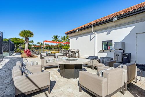 8 Mi to Dtwn Naples Condo with Resort Amenities! in Lely Resort (FL)