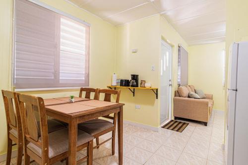 Cabin in the city in Jarealito